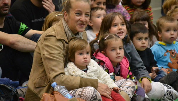 madre con nios
